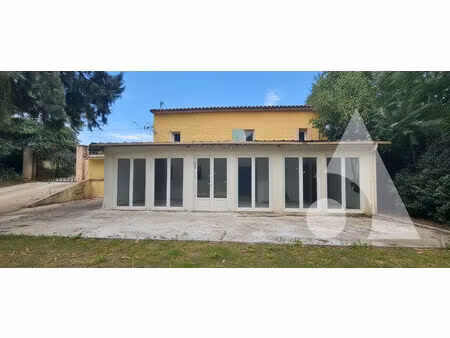 maison de 100m² à finir de rénover sur terrain de 2421m²