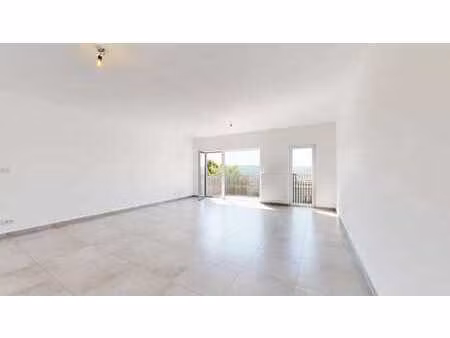 penthouse 3ch sur les hauteurs de huy!