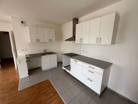 location appartement 2 pièces 45.07 m² à l'hay-les-roses (94240)  1 013 €