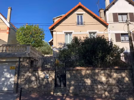 location maison 4 pièces 81.28 m² à saint-maur-des-fosses (94100)  1 880 €