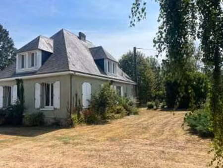 vente bureaux et commerces à fontenay-le-marmion (14320) : à vendre / fontenay-le-marmion
