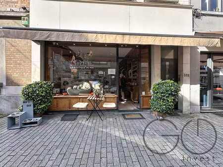 à louer – surface commerciale d'environ 100 m² – rue vanderk