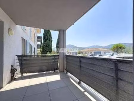 vente appartement 3 pièces piscine à roquebrune-sur-argens (83380) : à vendre 3 pièces pis