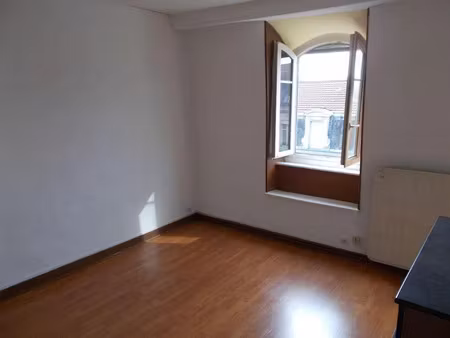 location appartement 2 pièces 45 m² à nancy (54000)  500 €