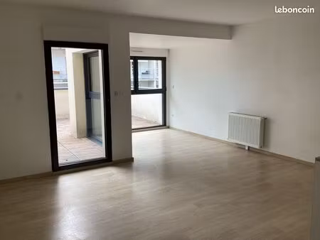 appartement avec terrasse en centre ville