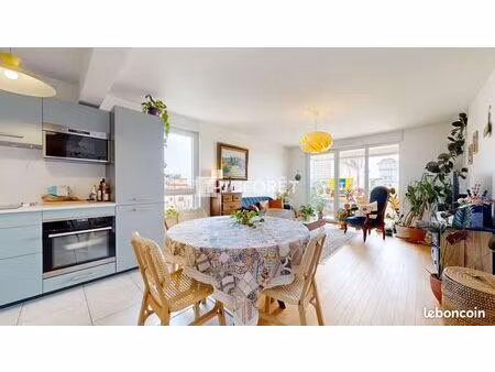 appartement 4 pièces 82 m²