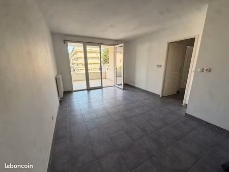 t3  54 m2 garage
