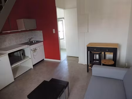 location meublée appartement 2 pièces 23 m² à amiens (80000)  435 €
