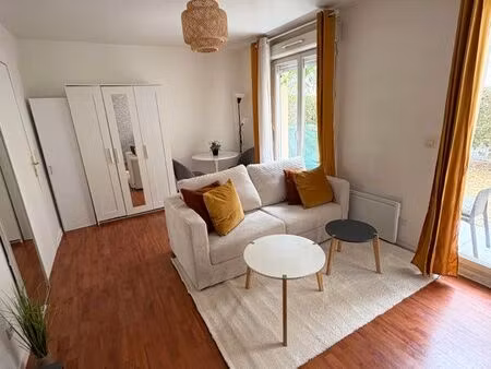 corbeil-essonnes - studio 24m2 + jardin privatif 20m2 +place de parking - 690 - bd john ke