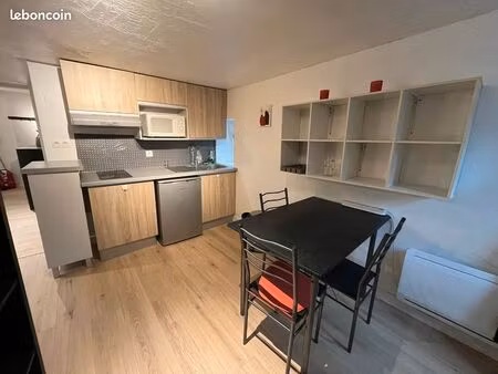 studio meublé 30 m2 vitré libre