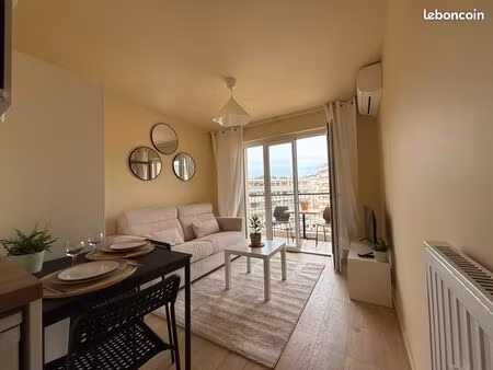 studio meublé avec balcon  climatisation et parking