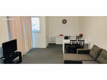 cergy-le-haut – appartement 92 m²  3 chambres  3 balcons  2 parkings  cave  à 2 min du rer