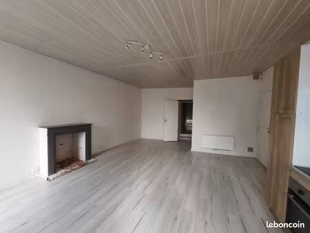 a louer appartement 58m2 centre de la chataigneraie