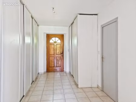 appartement 5 pièces 127 m²