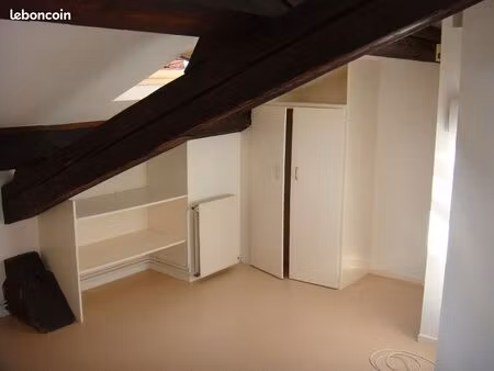 studio lot 6 pour étudiant libre de suite priche faubourg des trois maisons au 36 rue char
