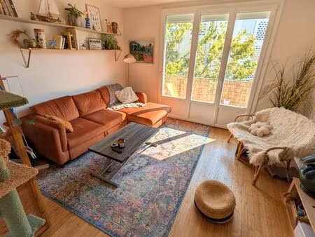 appartement t3 (vide) - 54m²- balcon – parking – quartier procé
