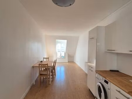 à louer – appartement t2 meublé - proche tour eiffel