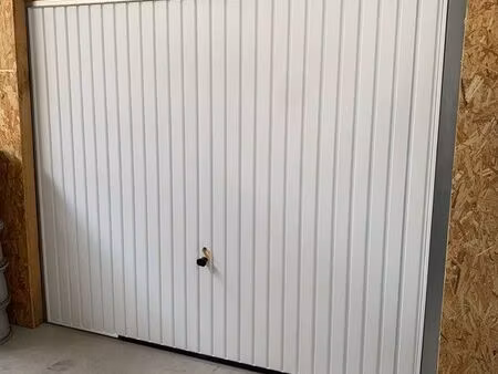 espace de stockage / garde meuble