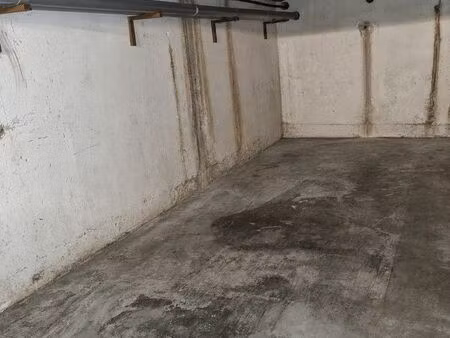 place de parking à louer – 70 /mois