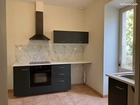 maison t4 rénovée de 88 m² avec jardin de 340 m² – couiza