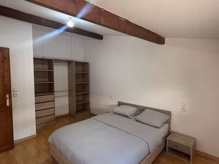 ? à louer – maison de village meublée de 45 m² à codognan (gard)