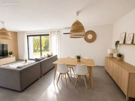maison 110m2 plein sud lumineuse avec garage et jardin de 2000m2