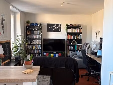beau t2 entièrement meublé