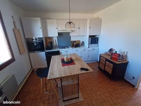 agréable petite maison à louer dans le blayais