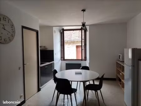 location 40 m2