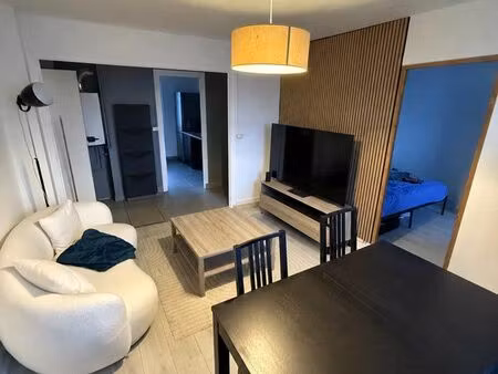 location bourg les valence - 70m2 - ttc