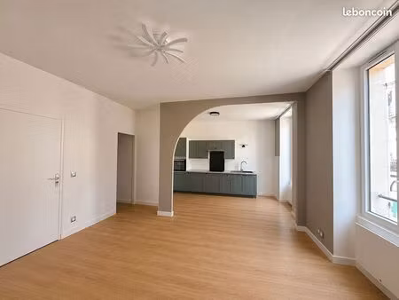 appartement 2 pièces 51 m²