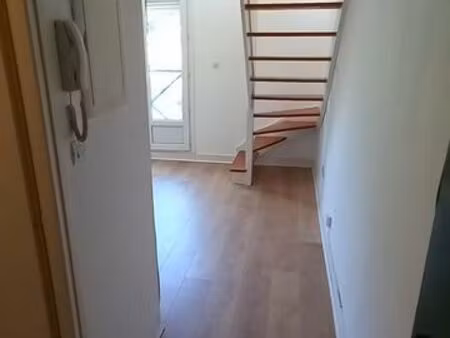 appartement en duplex à louer ( proche fac)