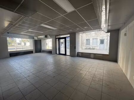 local commercial à louer