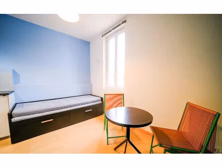 location meublée appartement 1 pièce 19 m² à marseille 6ème (13006)  630 €