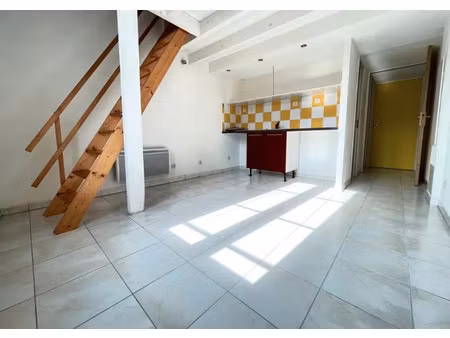 location appartement 1 pièce à bordeaux (33000)  650 €