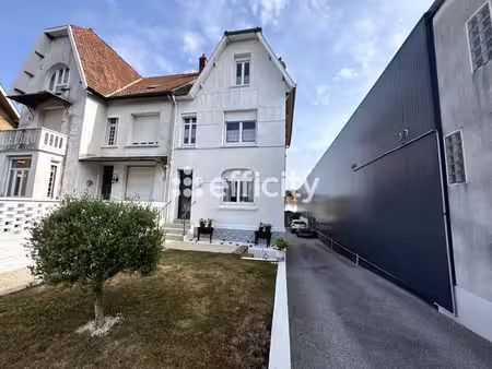 maison de ville à vendre