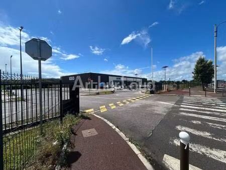 local commercial à louer