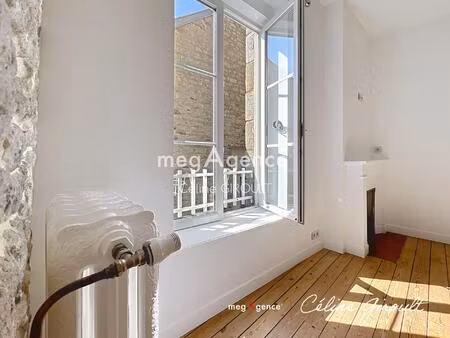 appartement 3 pièces centre-ville et stationnement privatif