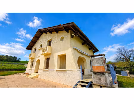 maison de caractère avec piscine couverte à 11 km de bergerac !