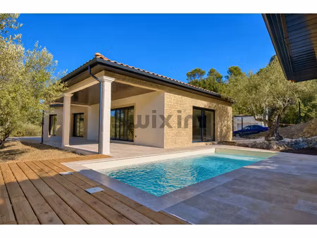 villa t4  terrasse  piscine  terrain