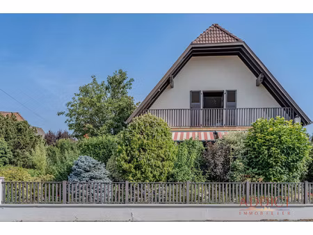 maison familiale 6 pièces avec jardin et garage double qua