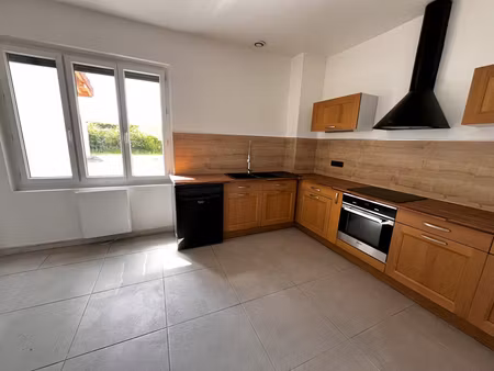 maison t2bis avec terrain clos.