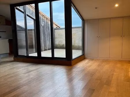 location appartement 2 pièces 58 m² à bordeaux (33000)  1 080 €
