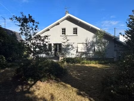 maison nantes 8 pièce 141 m2 sur 750m2 de jardin boisé près du val de chezine