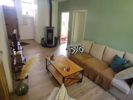 villa t3 pp - rénovée - petit garage - jardin