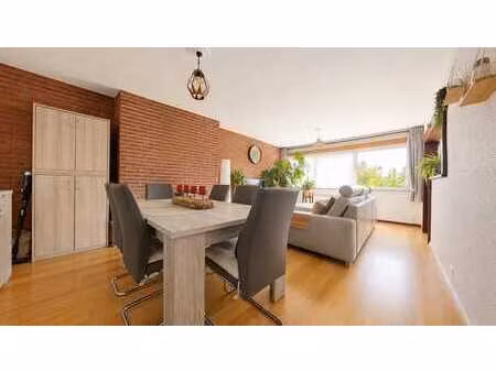 lumineux appartement de 85m2 à louer dans le quartier de ...