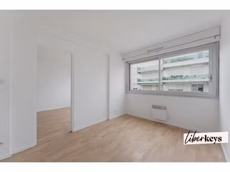 appartement t2 40 m2 - secteur jardin public / chartrons