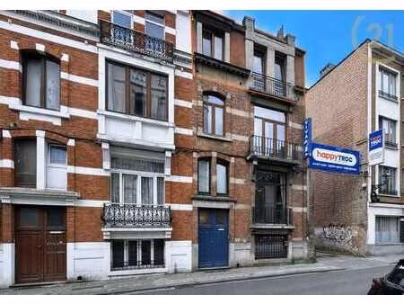 superbe duplex 2 chambres entièrement rénové à jette