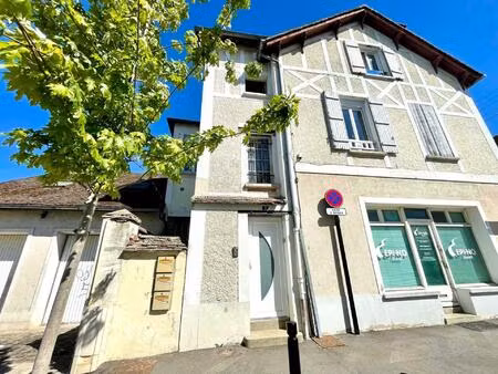 appartement 65 m² avec terrasse et garage