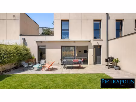 limonest hypercentre : maison contemporaine 4 chambres